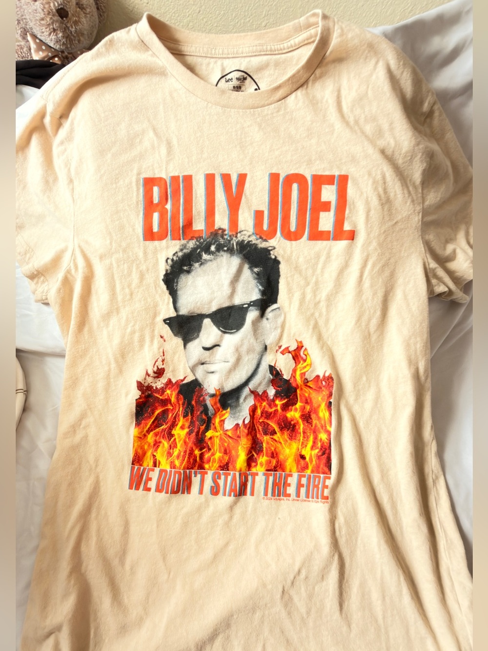 Lee Billy Joel We Didn’t Start The Fire Graphic T Shirt Mens M Beige 100% Cotton